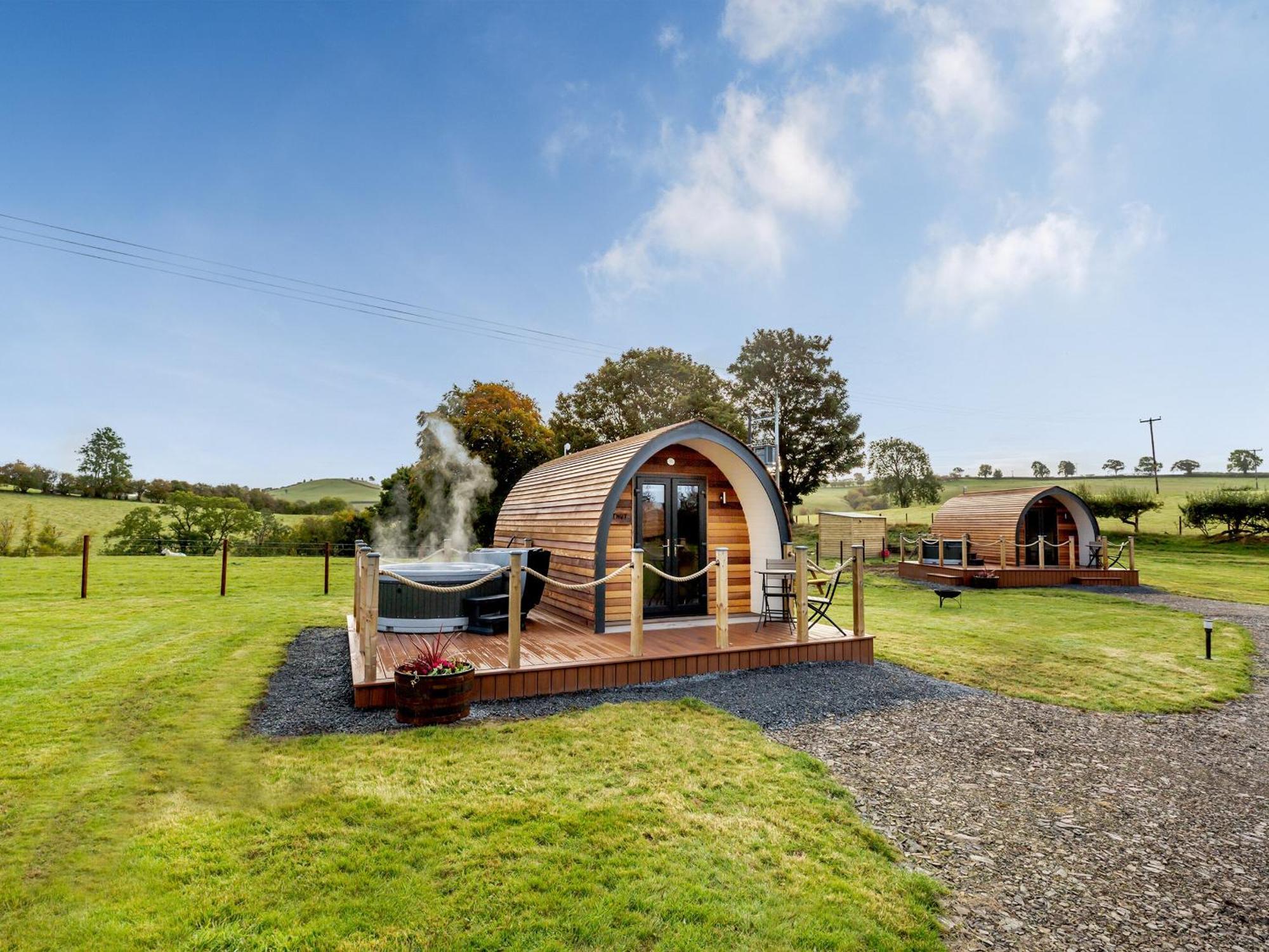 Chestnut-Uk36261 Villa Llanfair Caereinion Exteriör bild